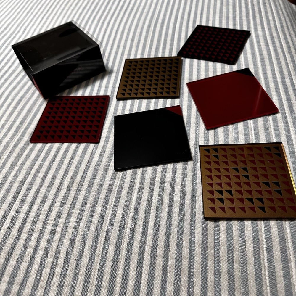 6 PIECE COASTER SET MODERN ABSTRACT LOOK BY JUSTIN WINERY WITH HOLDER